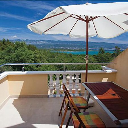 Amazing Apartment In Malinska With Kitchen 외부 사진